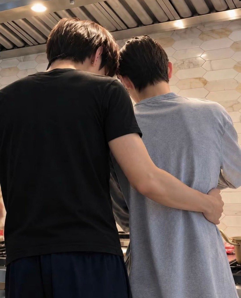 kitchen hugs